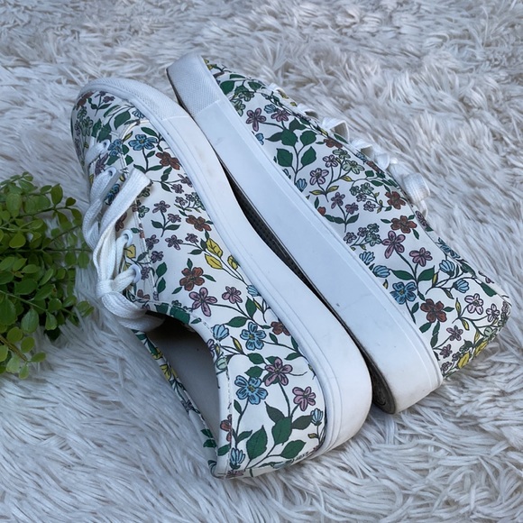 🎉2X HP🎉 Loft Floral Print Lace Up Sneakers 💗 White & Green - Picture 8 of 15
